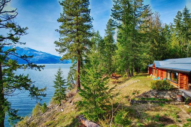 857 Riondel Rd, House detached with 3 bedrooms, 2 bathrooms and null parking in Central Kootenay A BC | Image 33