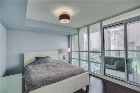 2001 - 208 Enfield Pl, Condo with 1 bedrooms, 1 bathrooms and 1 parking in Mississauga ON | Image 11