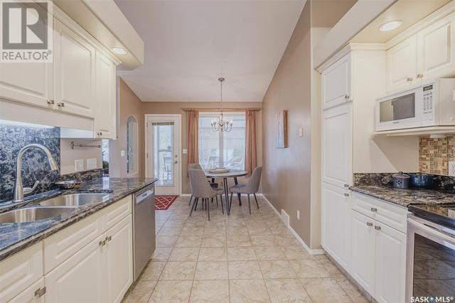 502 Blackthorn Crescent, House detached with 4 bedrooms, 3 bathrooms and null parking in Saskatoon SK | Image 15