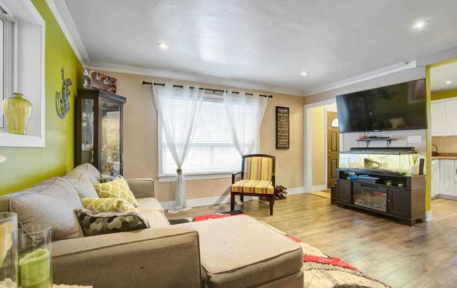 263 John St, House detached with 2 bedrooms, 2 bathrooms and 5.5 parking in Toronto ON | Image 30