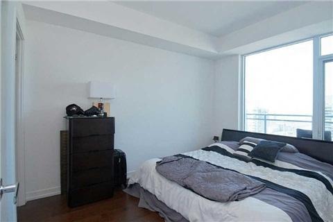 3401 - 21 Widmer St, Condo with 1 bedrooms, 2 bathrooms and 1 parking in Toronto ON | Image 10
