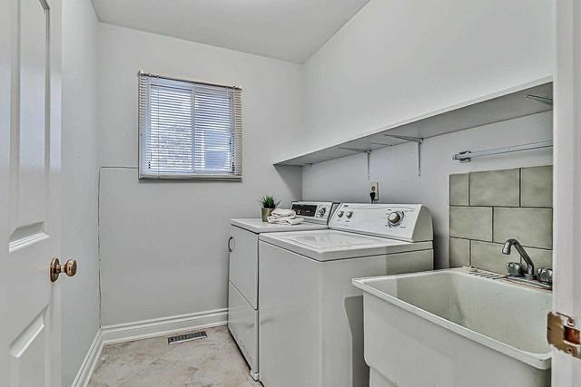 81 Wandering Tr, House detached with 4 bedrooms, 4 bathrooms and 6 parking in Toronto ON | Image 22