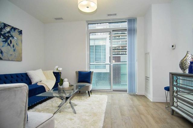 309 - 101 Erskine Ave, Condo with 2 bedrooms, 2 bathrooms and 1 parking in Toronto ON | Image 8