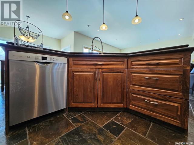 10304 Bunce Crescent, House detached with 4 bedrooms, 4 bathrooms and null parking in North Battleford CY SK | Image 13