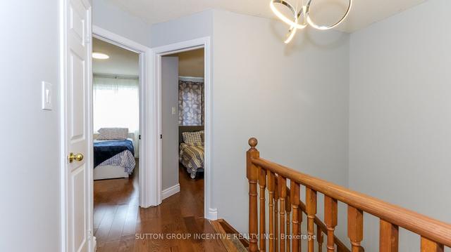 45 Arch Brown Crt, House attached with 3 bedrooms, 3 bathrooms and 3 parking in Barrie ON | Image 13