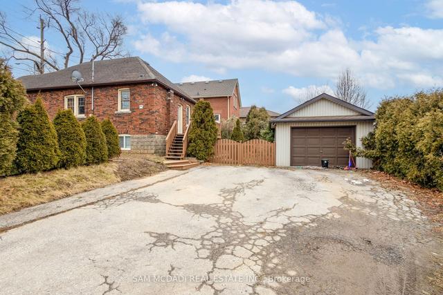 796 Garth St, House detached with 2 bedrooms, 2 bathrooms and 5 parking in Hamilton ON | Image 23
