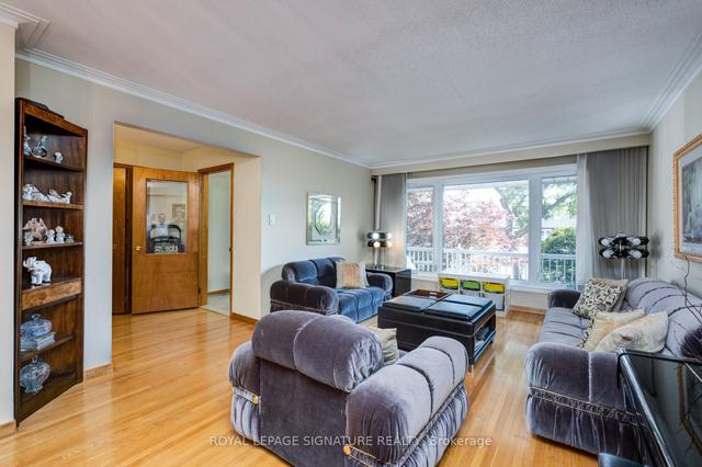 64 Patrick Blvd, House detached with 3 bedrooms, 3 bathrooms and 4 parking in Toronto ON | Image 26