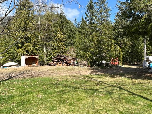 120 Burton Cross Road, House detached with 4 bedrooms, 2 bathrooms and null parking in Central Kootenay K BC | Image 54