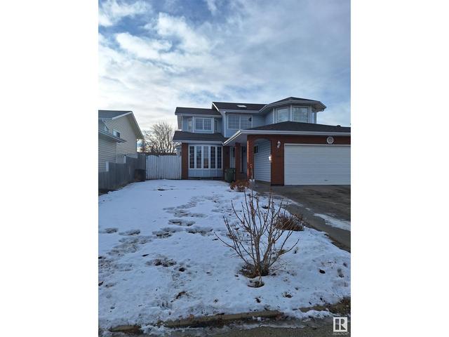 4907 31 Av Nw, House detached with 7 bedrooms, 3 bathrooms and null parking in Edmonton AB | Image 2