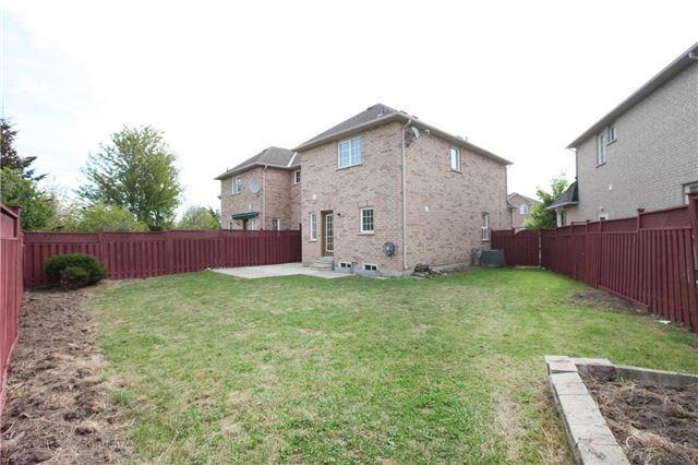 16 Blue Whale Blvd, House semidetached with 3 bedrooms, 3 bathrooms and 2 parking in Brampton ON | Image 12