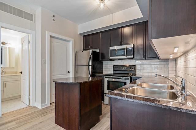 th 10 - 68 Carr St, Townhouse with 0 bedrooms, 1 bathrooms and 0 parking in Toronto ON | Image 4