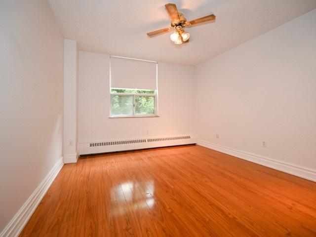 205 - 65 Southport St, Condo with 2 bedrooms, 2 bathrooms and 1 parking in Toronto ON | Image 9