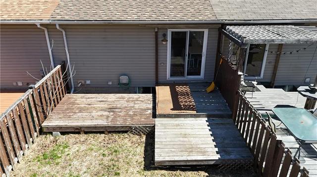 34 Northbrook Road, Townhouse with 2 bedrooms, 2 bathrooms and 2 parking in Petawawa ON | Image 4