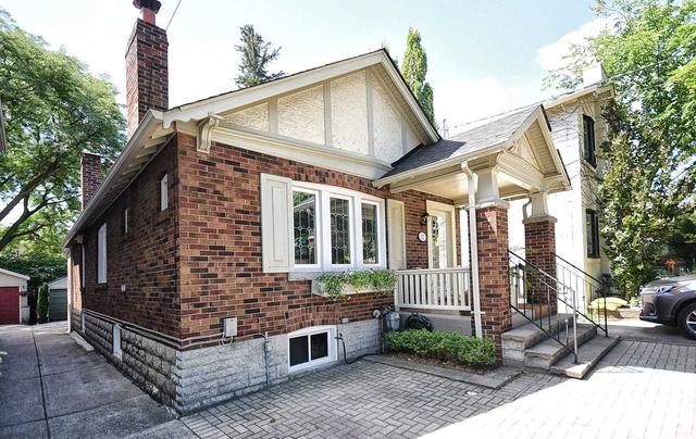 721 Millwood Rd, House detached with 2 bedrooms, 2 bathrooms and 2 parking in Toronto ON | Image 1