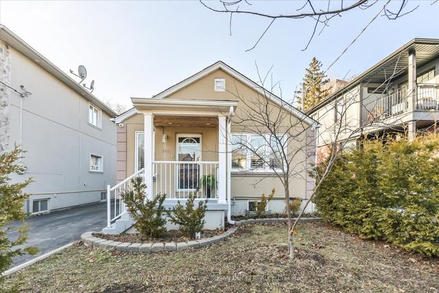260 Westview Blvd, House detached with 2 bedrooms, 2 bathrooms and 5 parking in Toronto ON | Image 20