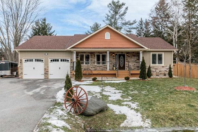 3107 Sandy Cove Dr, House detached with 3 bedrooms, 2 bathrooms and 7 parking in Innisfil ON | Image 1