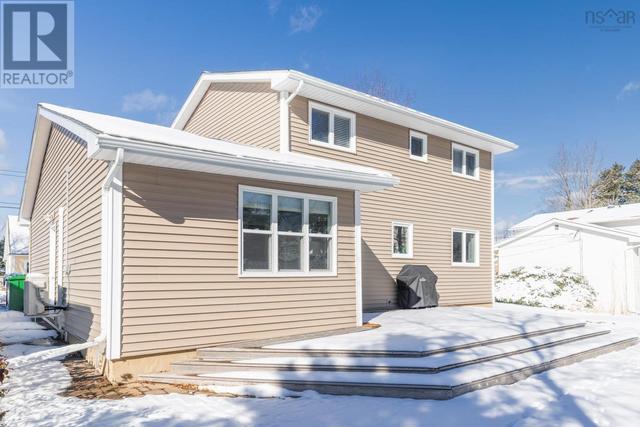 27 Lake Charles Drive, House detached with 3 bedrooms, 2 bathrooms and null parking in Halifax NS | Image 41