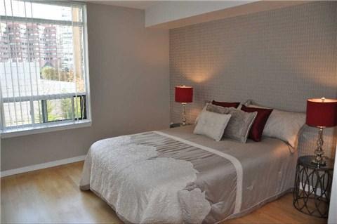 515 - 155 Beecroft Rd, Condo with 2 bedrooms, 2 bathrooms and 1 parking in Toronto ON | Image 4