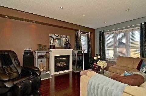 upper - 28 Batt Cres, House detached with 4 bedrooms, 3 bathrooms and 2 parking in Ajax ON | Image 8