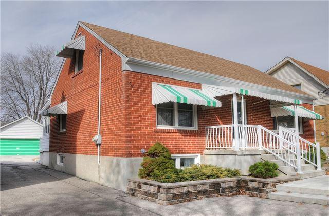 80 Haymarket Rd, House detached with 4 bedrooms, 2 bathrooms and 6 parking in Toronto ON | Image 2