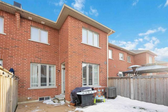 73 Chant Cres, House attached with 3 bedrooms, 3 bathrooms and 3 parking in Ajax ON | Image 24