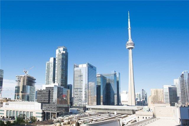 1604 - 8 The Esplanade Rd, Condo with 1 bedrooms, 1 bathrooms and 1 parking in Toronto ON | Image 2