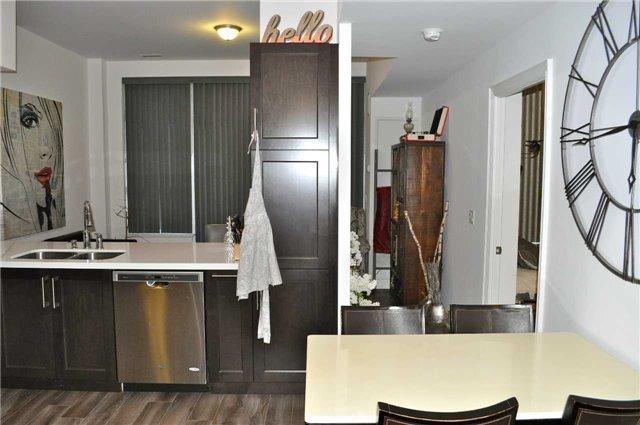 C203 - 38 Cedarland Dr, Condo with 2 bedrooms, 2 bathrooms and 1 parking in Markham ON | Image 3