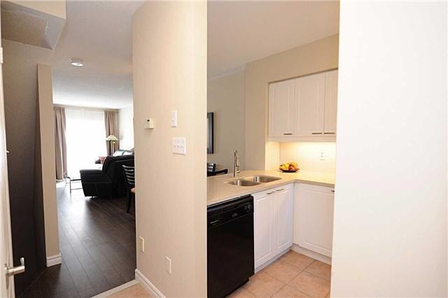 85 - 735 New Westminster Dr, Townhouse with 3 bedrooms, 3 bathrooms and 2 parking in Vaughan ON | Image 3