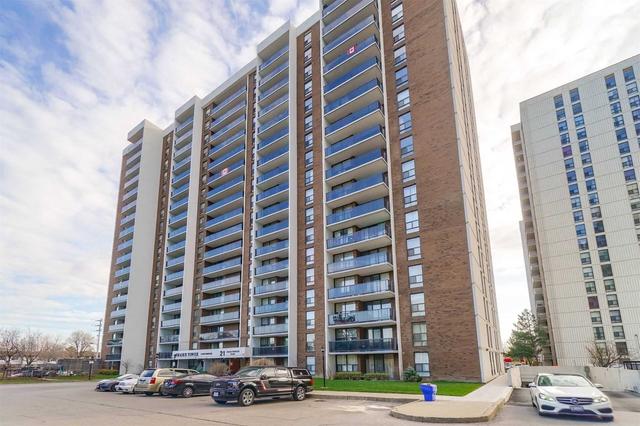 1210 - 21 Knightsbridge Rd, Condo with 3 bedrooms, 2 bathrooms and 1 parking in Brampton ON | Image 1