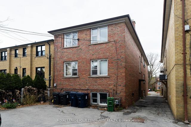 203 High Park Ave, House detached with 6 bedrooms, 3 bathrooms and 6 parking in Toronto ON | Image 25