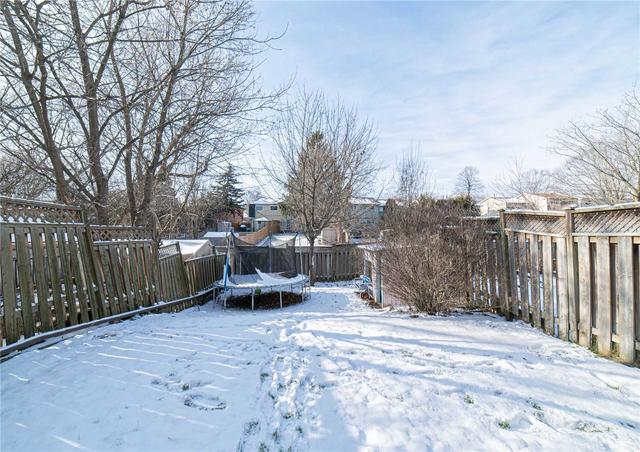 865 Gentry Cres, House attached with 3 bedrooms, 2 bathrooms and 2 parking in Oshawa ON | Image 25