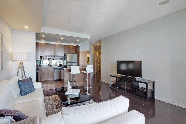 2710 - 8 York St, Condo with 2 bedrooms, 2 bathrooms and 1 parking in Toronto ON | Image 35