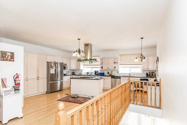 208 Main St S, Condo with 2 bedrooms, 4 bathrooms and 0 parking in Newmarket ON | Image 16