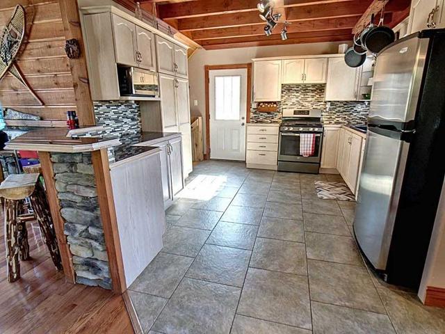 421 Line 11 S, House detached with 2 bedrooms, 3 bathrooms and 13 parking in Oro Medonte ON | Image 21