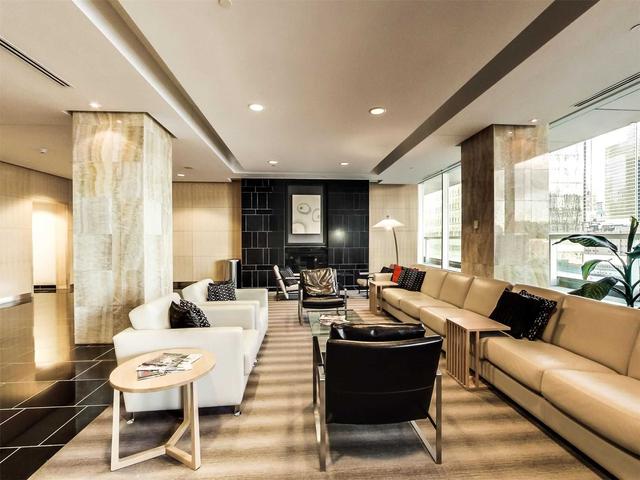 2808 - 65 Bremner Blvd, Condo with 2 bedrooms, 2 bathrooms and 1 parking in Toronto ON | Image 24