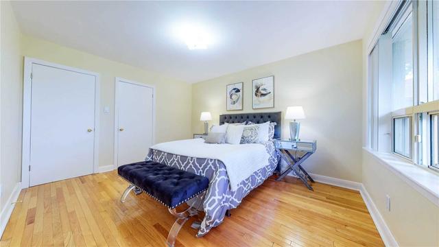 173 Yorkview Dr, House detached with 3 bedrooms, 2 bathrooms and 6 parking in Toronto ON | Image 6
