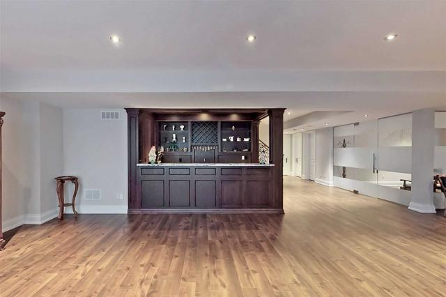 130 Maxome Ave, House detached with 5 bedrooms, 7 bathrooms and 6 parking in Toronto ON | Image 21