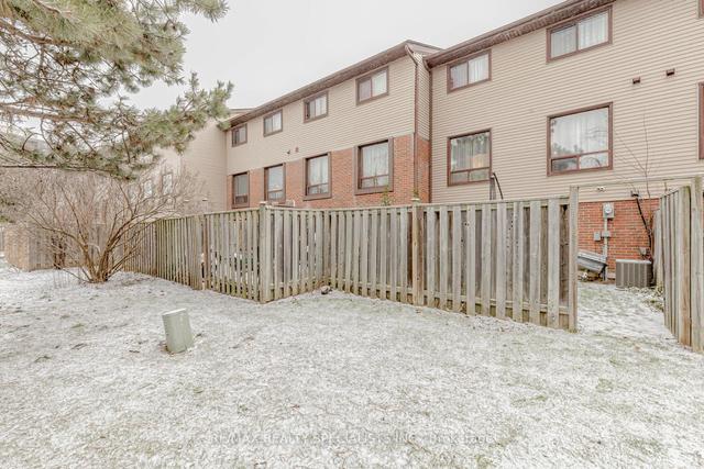 88 Carleton Pl, Townhouse with 4 bedrooms, 3 bathrooms and 2 parking in Brampton ON | Image 30