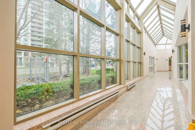 1605 - 330 Rathburn Rd W, Condo with 2 bedrooms, 2 bathrooms and 2 parking in Mississauga ON | Image 10