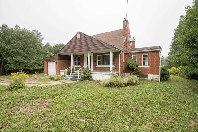 807 Alexander Rd, House detached with 2 bedrooms, 2 bathrooms and 4 parking in Hamilton ON | Image 11
