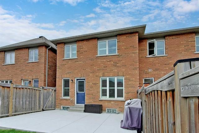 13 Burnstown Circ, House attached with 3 bedrooms, 4 bathrooms and 4 parking in Brampton ON | Image 30