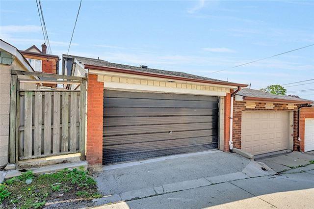 179 Gilbert Ave, House detached with 3 bedrooms, 4 bathrooms and 2 parking in Toronto ON | Image 20