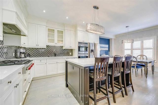 47 Benson Ave, House semidetached with 4 bedrooms, 5 bathrooms and 5 parking in Mississauga ON | Image 36
