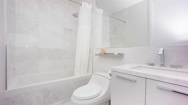 lph4902 - 42 Charles St E, Condo with 2 bedrooms, 3 bathrooms and 1 parking in Toronto ON | Image 11