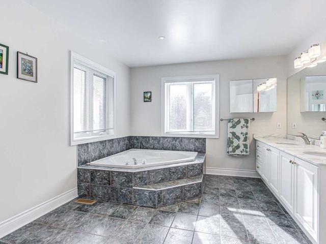 114 Hounslow Ave, House detached with 4 bedrooms, 5 bathrooms and 6 parking in Toronto ON | Image 5