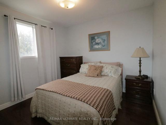 433 St Johns Rd, House detached with 3 bedrooms, 2 bathrooms and 3 parking in Toronto ON | Image 7