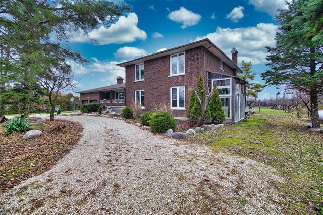 13825 Innis Lake Rd, House detached with 5 bedrooms, 3 bathrooms and 10 parking in Caledon ON | Image 12
