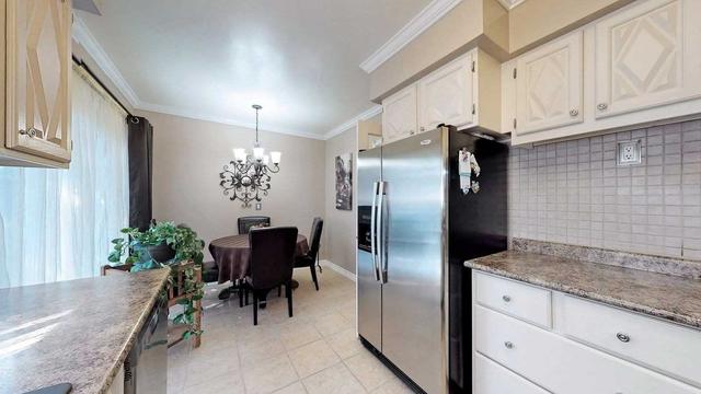 11 Wagner Dr, House detached with 3 bedrooms, 2 bathrooms and 3 parking in Toronto ON | Image 4