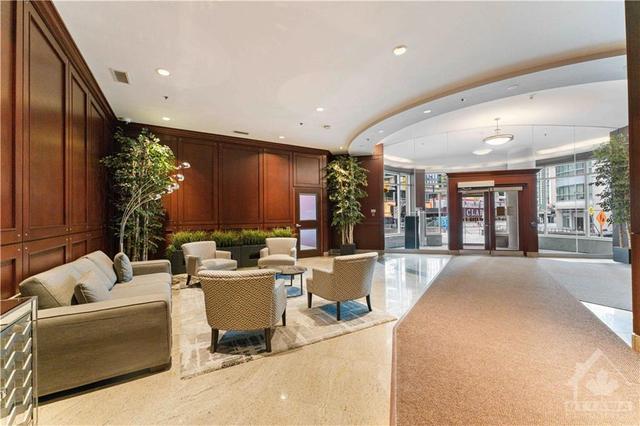 2107 - 234 Rideau Street, Condo with 2 bedrooms, 2 bathrooms and 1 parking in Ottawa ON | Image 2