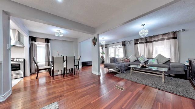 74 Deanscroft Sq, House detached with 3 bedrooms, 3 bathrooms and 3 parking in Toronto ON | Image 19